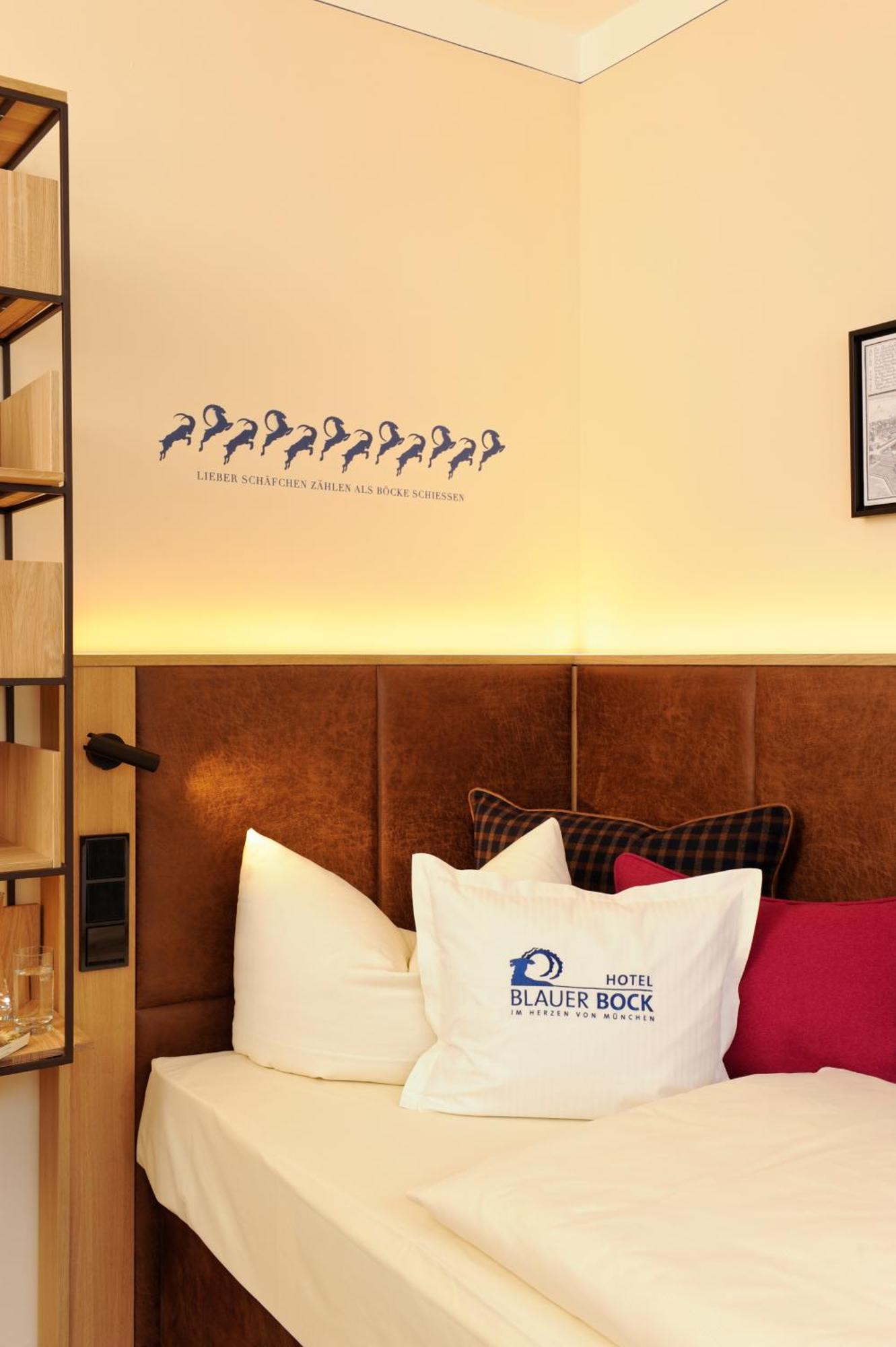 Hotel Blauer Bock Мюнхен Номер фото